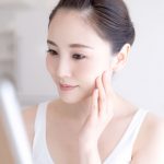 顔の産毛を脱毛したい！ 脱毛サロンかクリニックどっちが効果的？